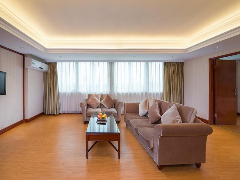 Vienna Hotel Kuangcsou Kültér fotó