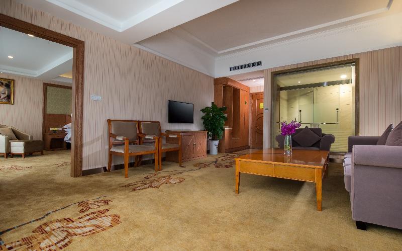 Vienna Hotel Kuangcsou Kültér fotó
