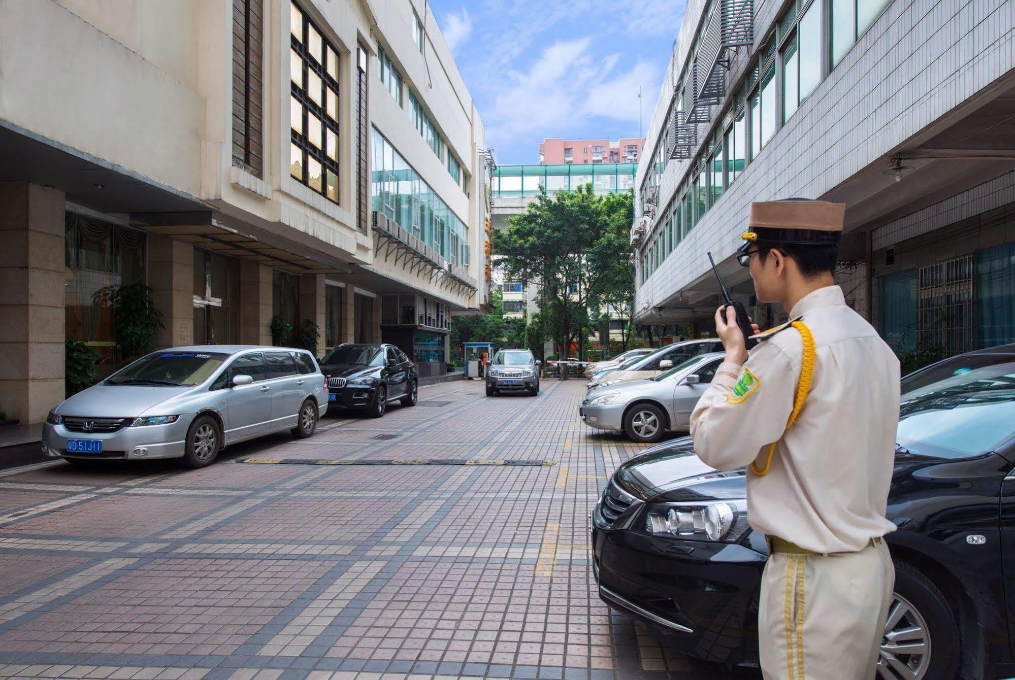 Vienna Hotel Kuangcsou Kültér fotó