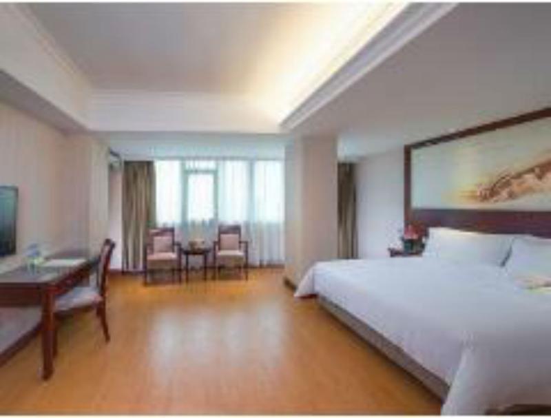 Vienna Hotel Kuangcsou Kültér fotó